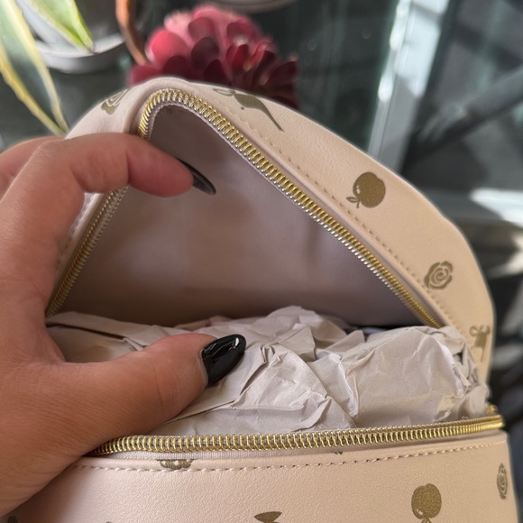 NWT Disney Princess Backpack with Gold Details - Picture 4 of 7
